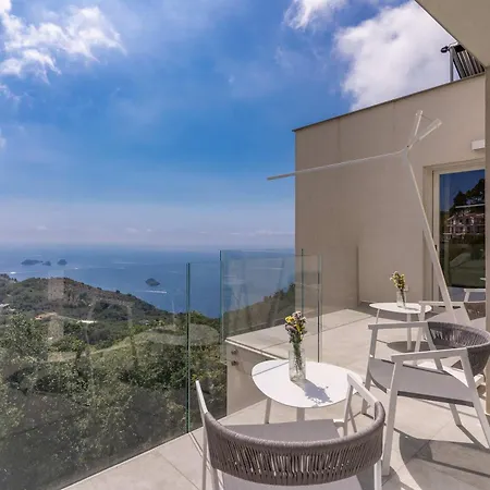 Sophie With Pool Sea Views & Concierge *