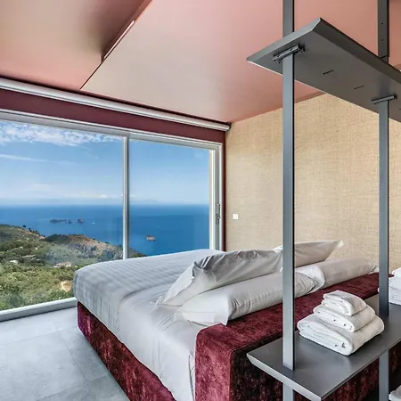 Sophie With Pool Sea Views & Concierge *