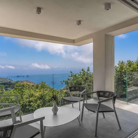 Sophie With Pool Sea Views & Concierge Villa