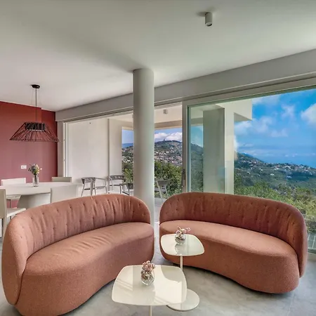 Sophie With Pool Sea Views & Concierge Villa
